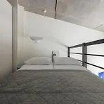 Homewell Deluxe Lofts *