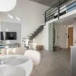 Homewell Deluxe Lofts شقة بوزنان