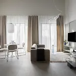 Homewell Deluxe Lofts * بوزنان