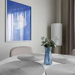 شقة Homewell Deluxe Lofts بوزنان