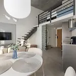 Homewell Deluxe Lofts شقة *