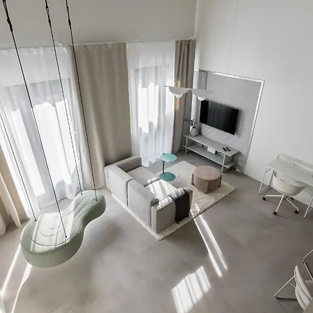 Апартаменты Homewell Deluxe Lofts