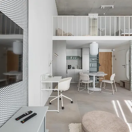 Homewell Deluxe Lofts Apartment