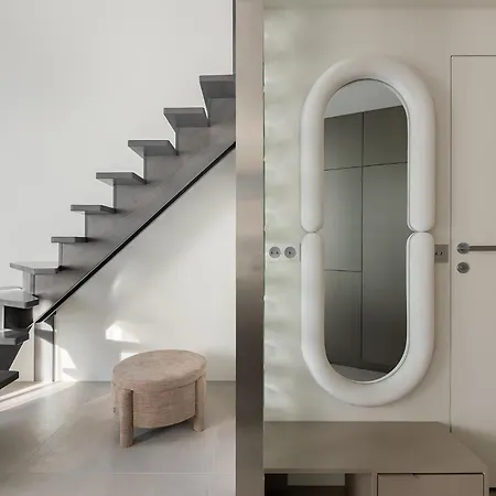 Homewell Deluxe Lofts Apartment *