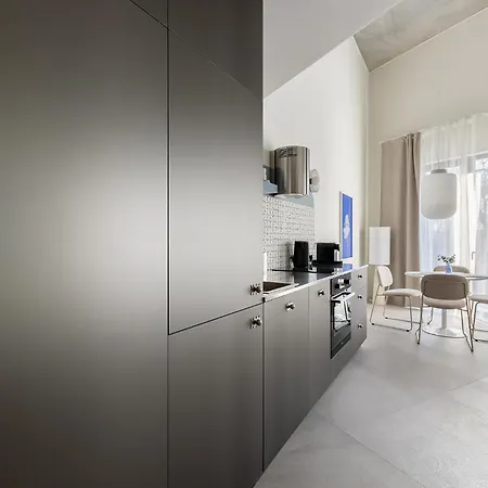 Homewell Deluxe Lofts Apartment