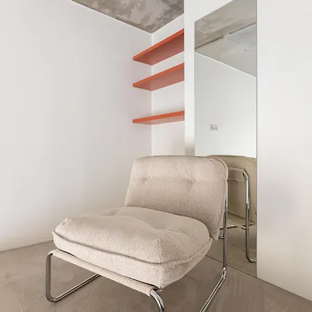 Homewell Deluxe Lofts *
