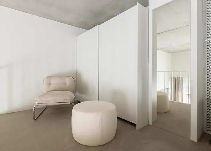 Апартаменты Homewell Deluxe Lofts *