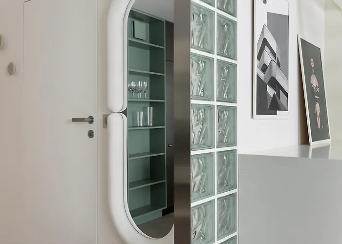 Homewell Deluxe Lofts Апартаменты