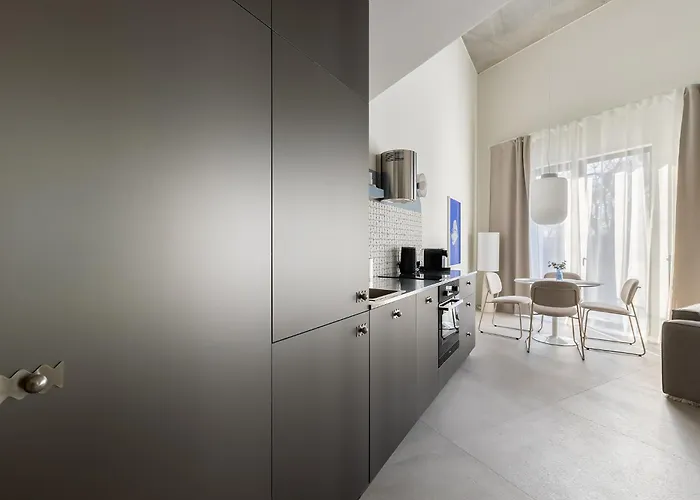 Homewell Deluxe Lofts Апартаменты