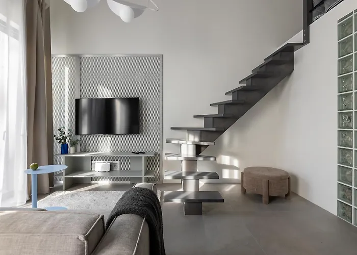 Апартаменты Homewell Deluxe Lofts *