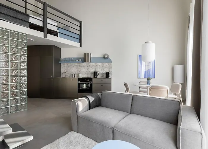 Homewell Deluxe Lofts *