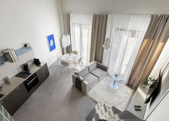 Homewell Deluxe Lofts *