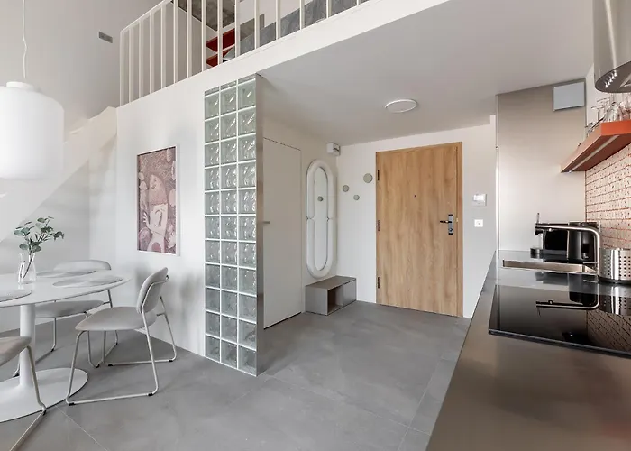 Апартаменты Homewell Deluxe Lofts